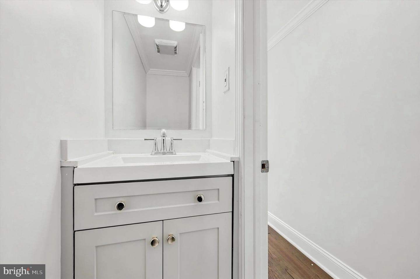 2241 N Hancock Street photo 22