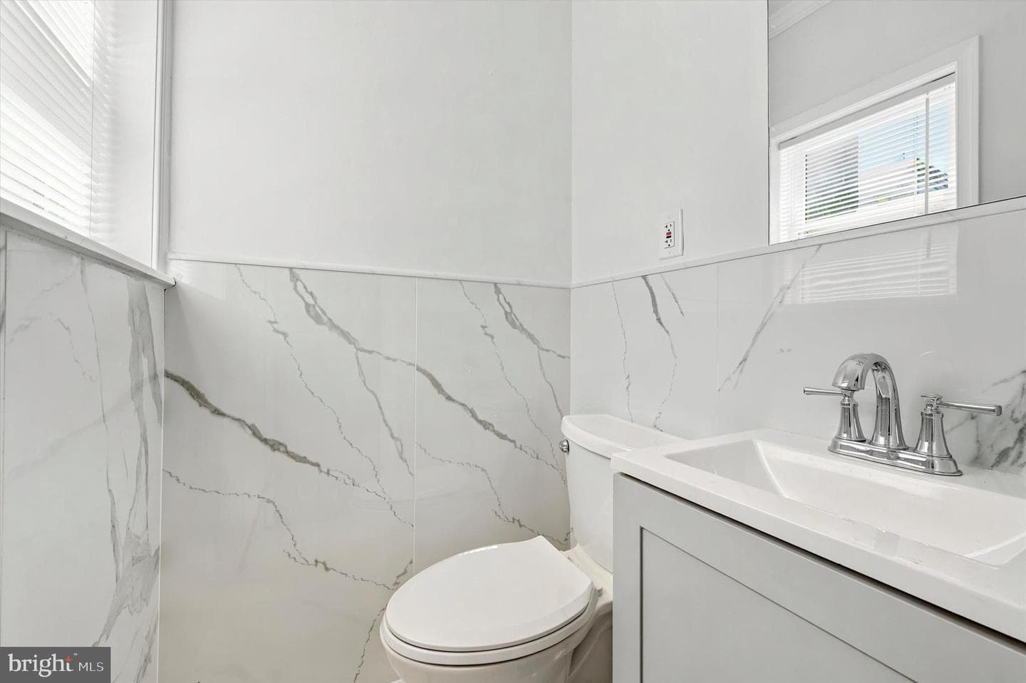 2241 N Hancock Street photo 6