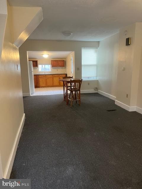 2424 S Millick Street photo 4