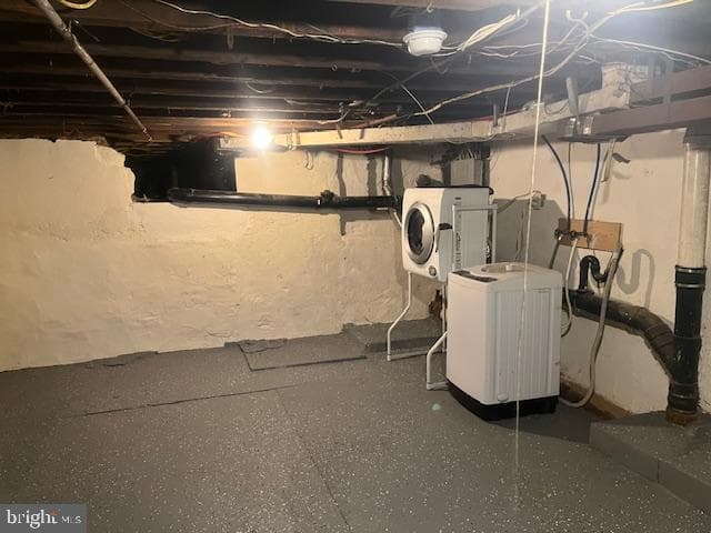 2424 S Millick Street photo 8