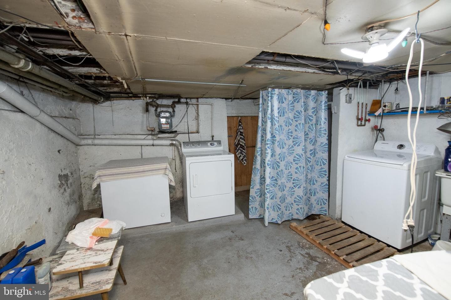 2740 Pratt Street photo 40