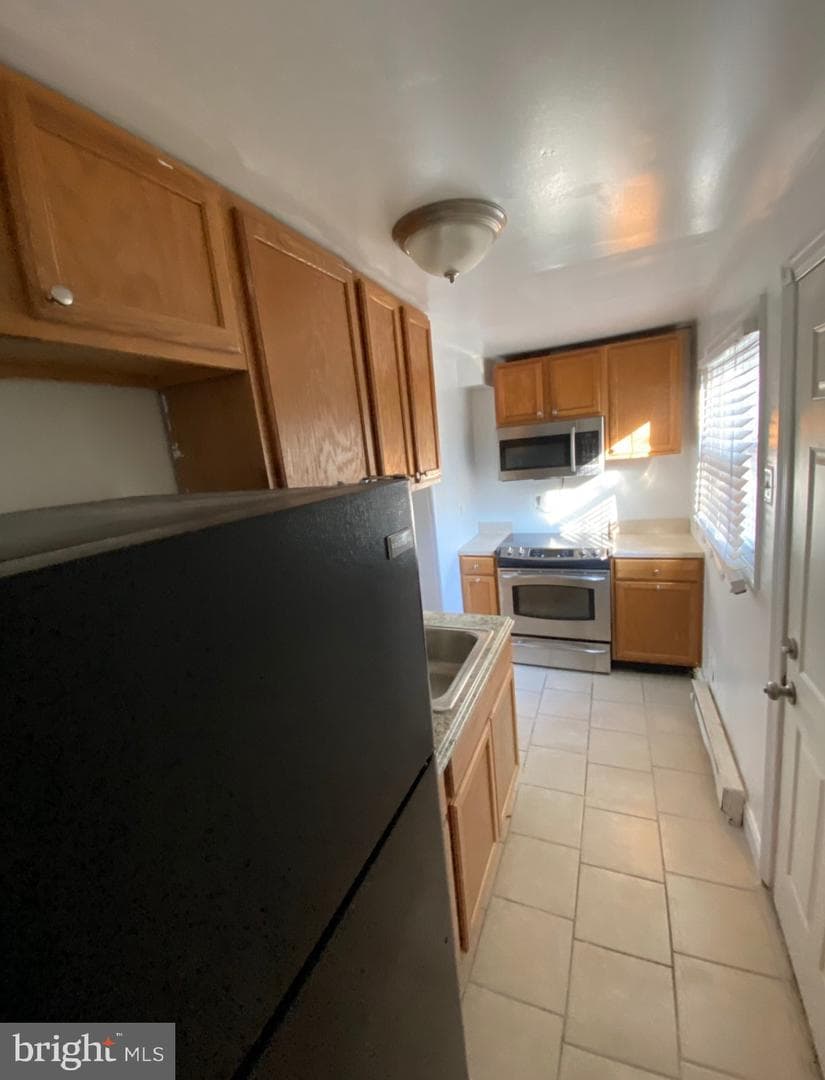 2718 W Sterner Street photo 4