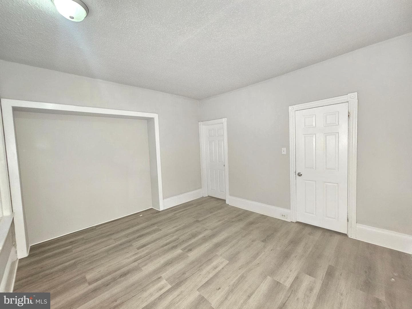 5843 Race Street photo 17