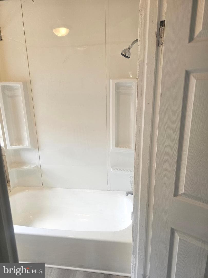 5843 Race Street photo 28