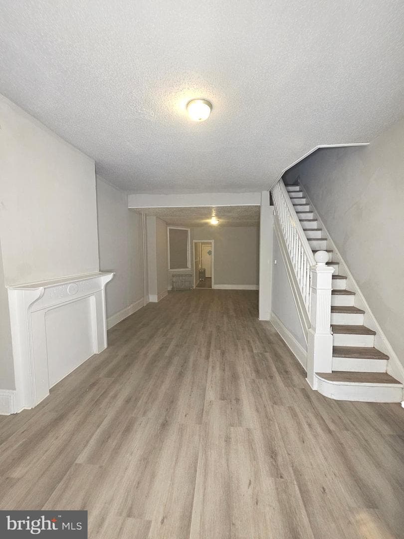 5843 Race Street photo 4