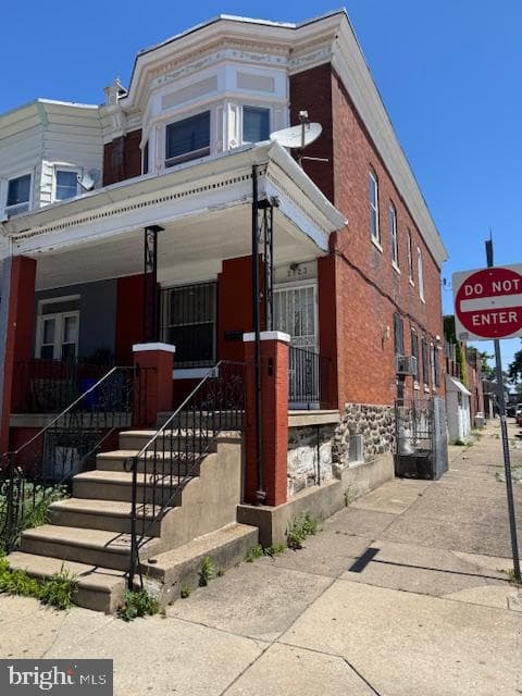 2123 S 68th Street photo 2