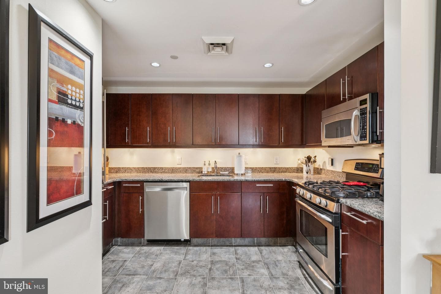 219 S 18th Street #1506 photo 8