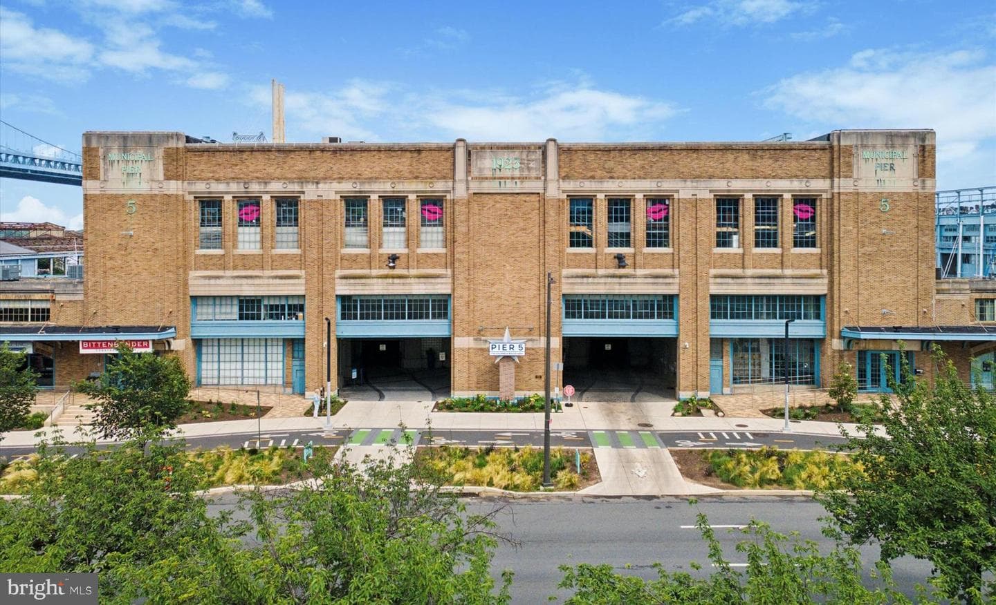 7 N Christopher Columbus Boulevard #130, Philadelphia