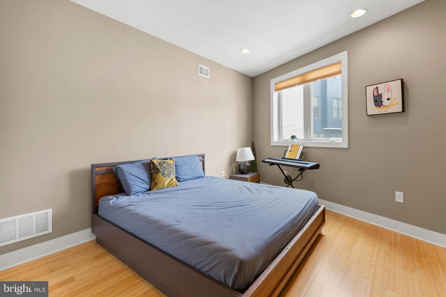 884 N Lawrence Street photo 13