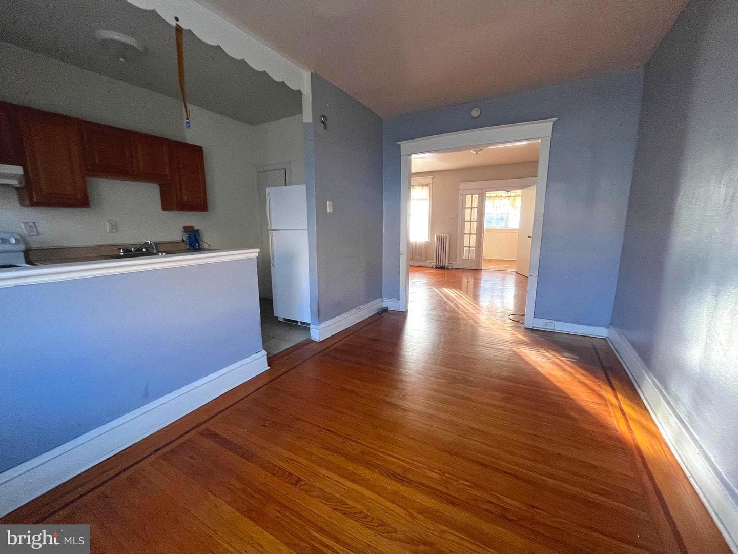1735 N Peach Street photo 3