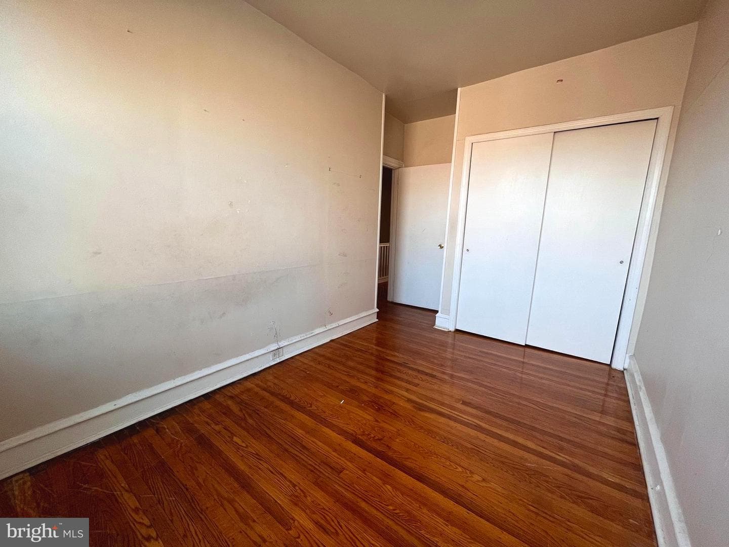 1735 N Peach Street photo 9