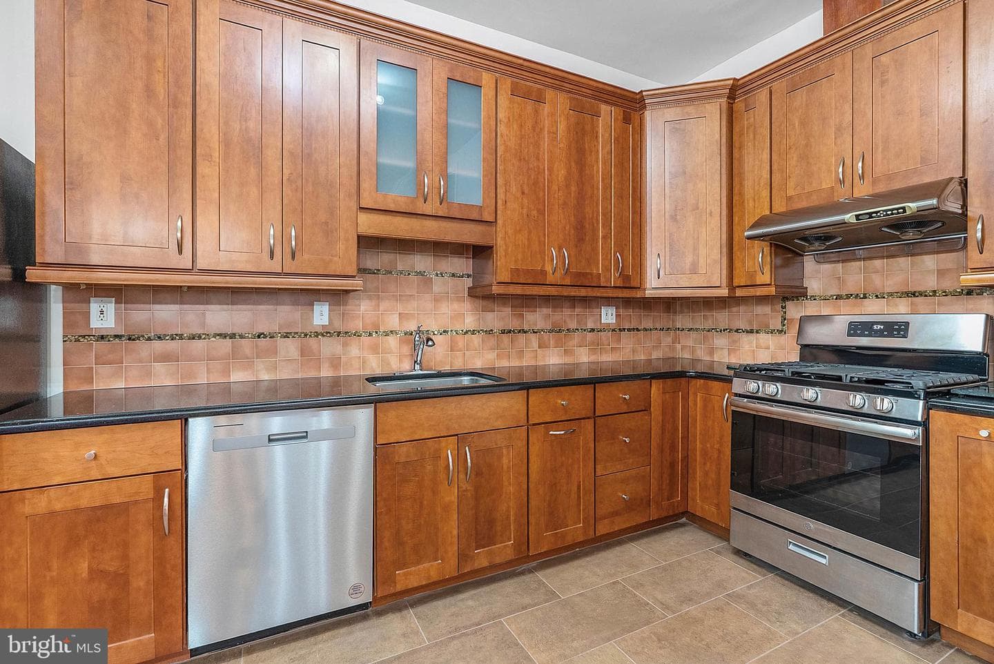 1241 S 12th Street photo 13