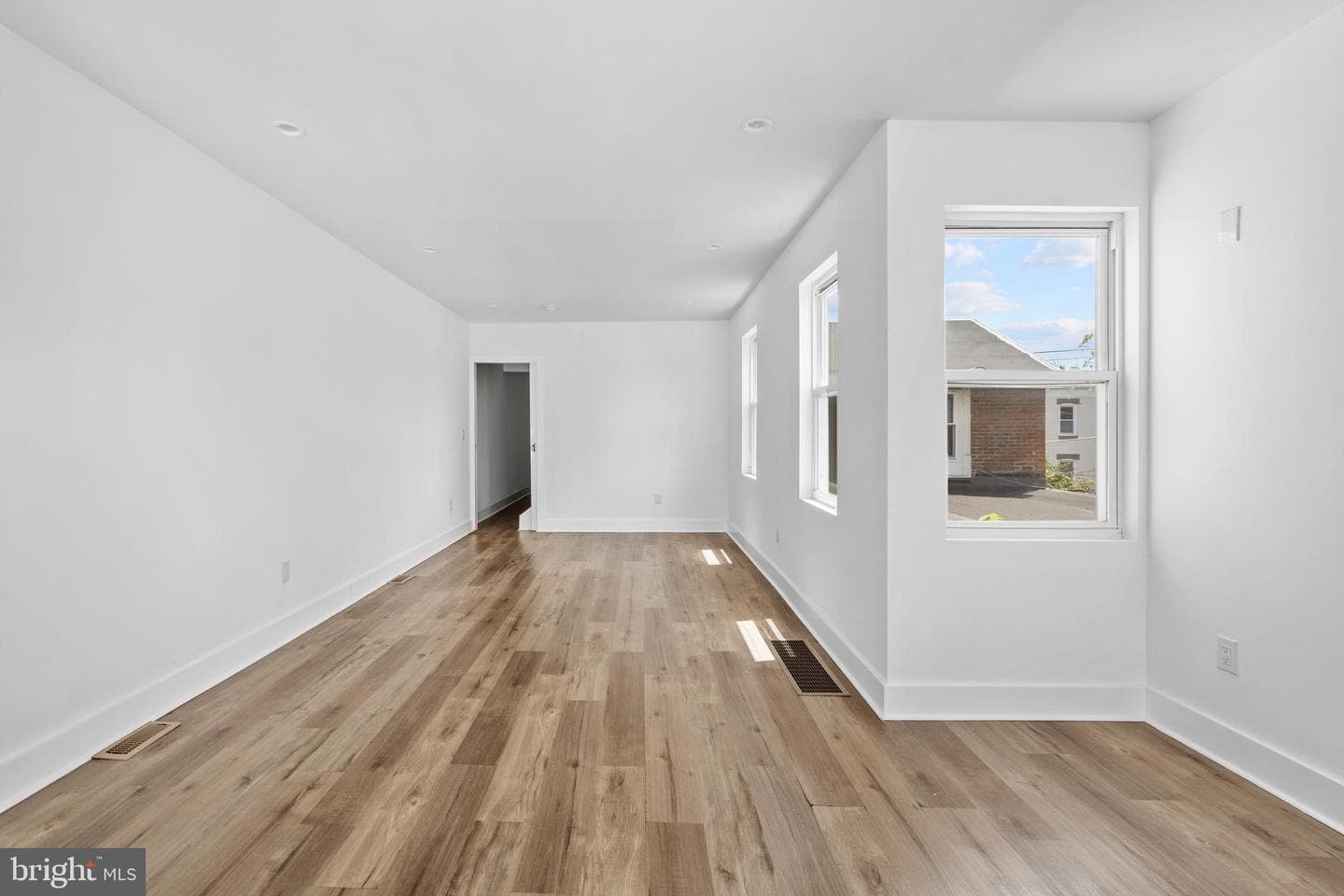 952 N 5th Street photo 30