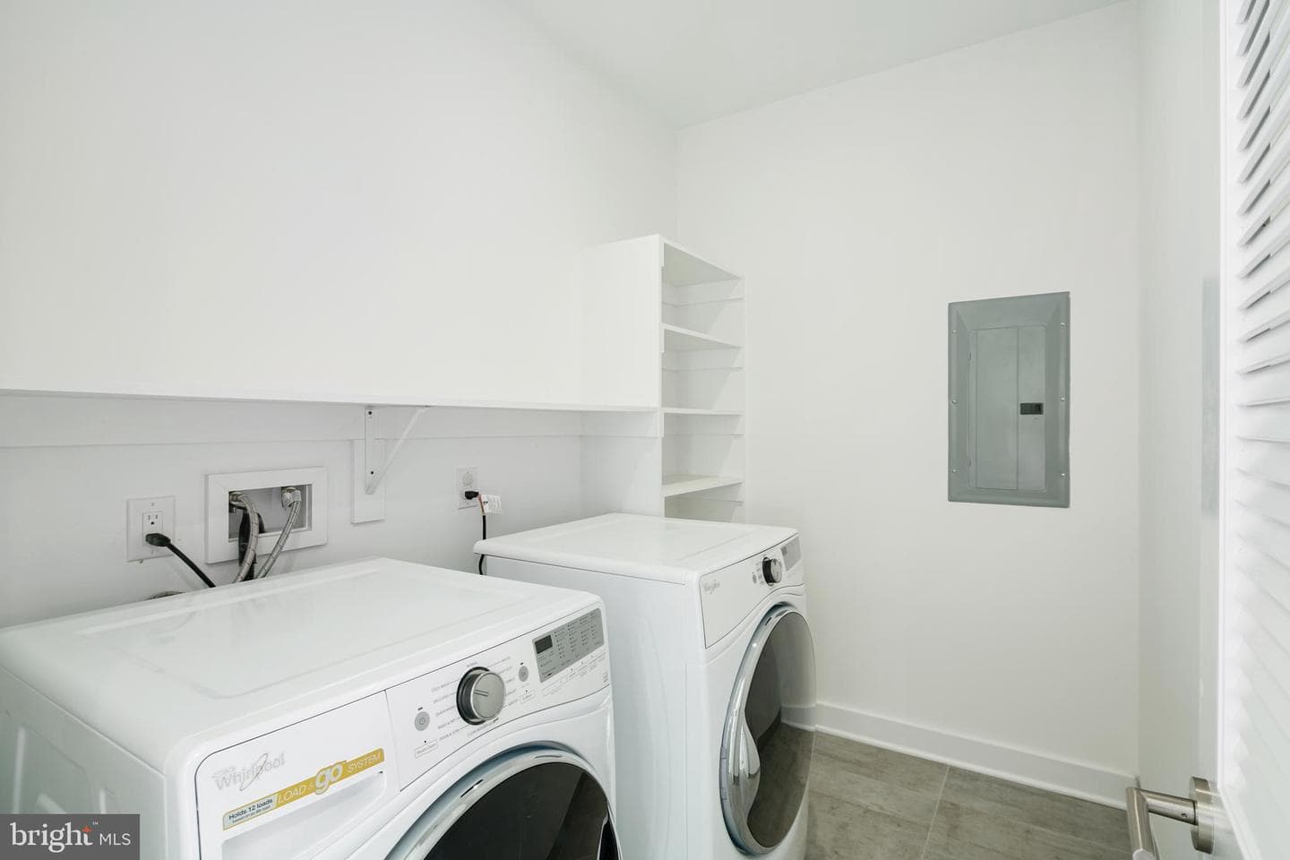 142r S Front Street photo 30