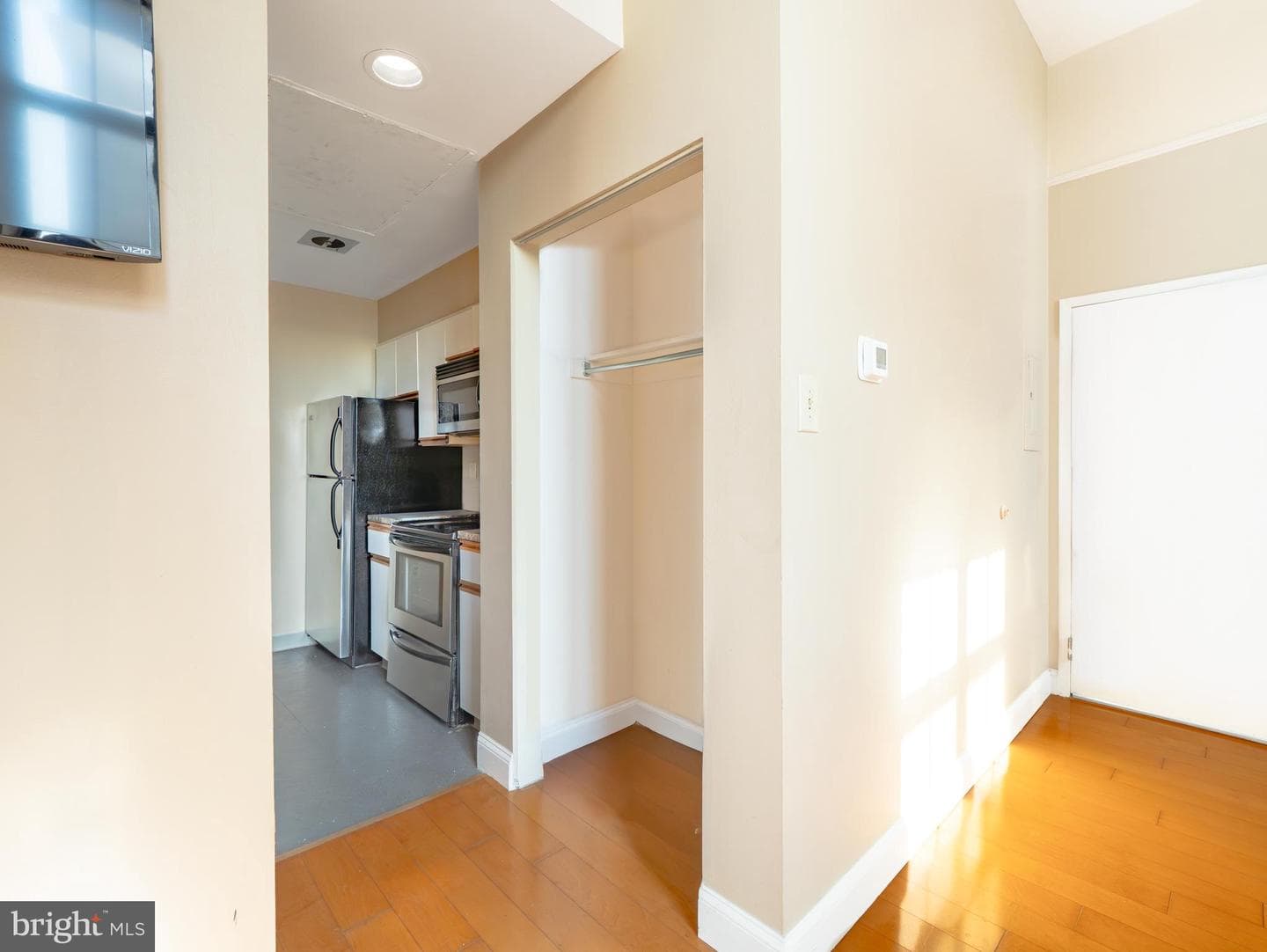 1601 Spring Garden Street #208 photo 9