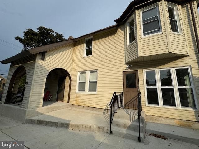508 E Godfrey Avenue photo 9