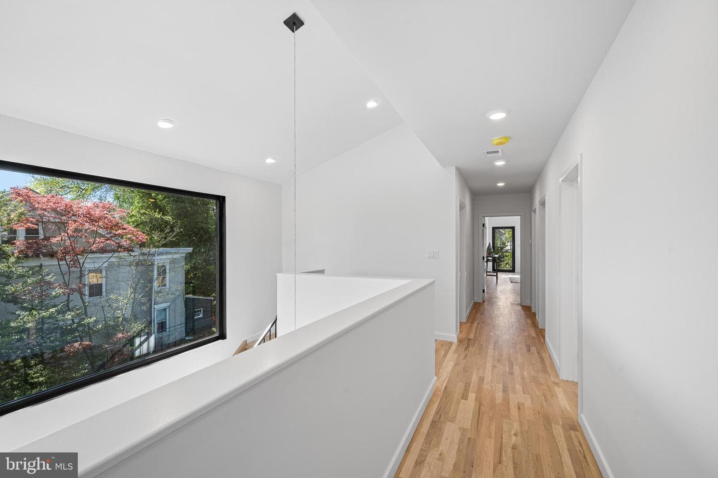 139 W Mount Pleasant Avenue photo 39