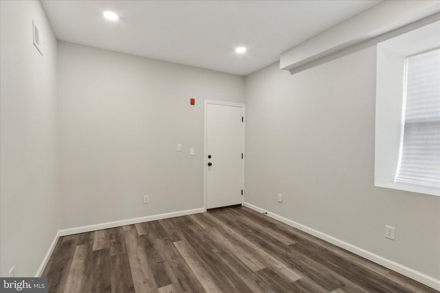 623 W Oxford Street photo 12