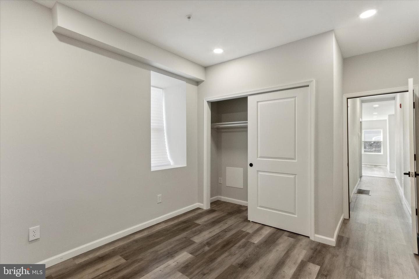 623 W Oxford Street photo 17