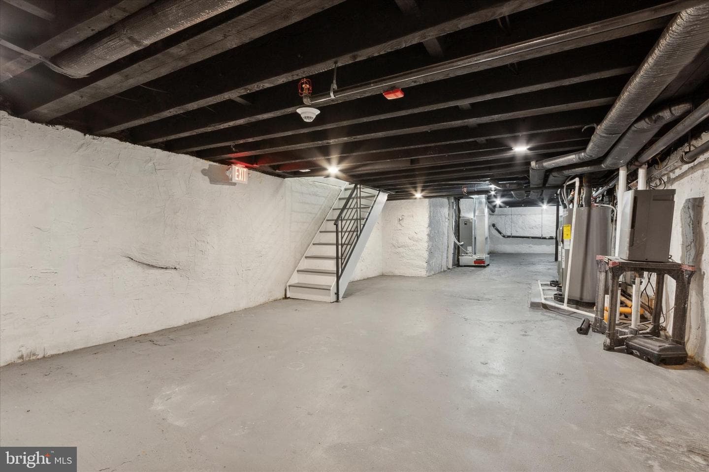 623 W Oxford Street photo 18