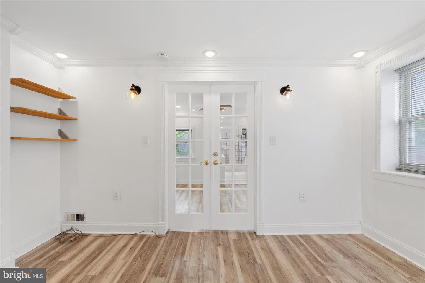 2621 Sepviva Street photo 15