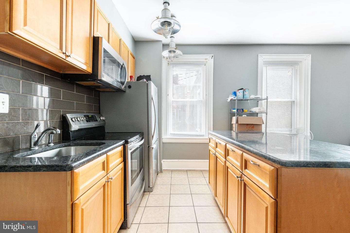 5214 Spruce Street photo 19
