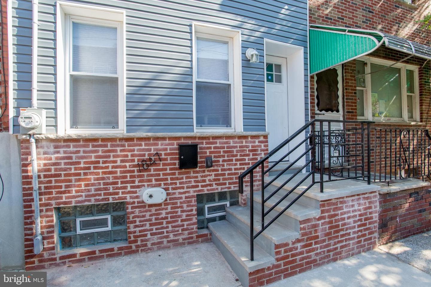 1847 Hoffman Street photo 37