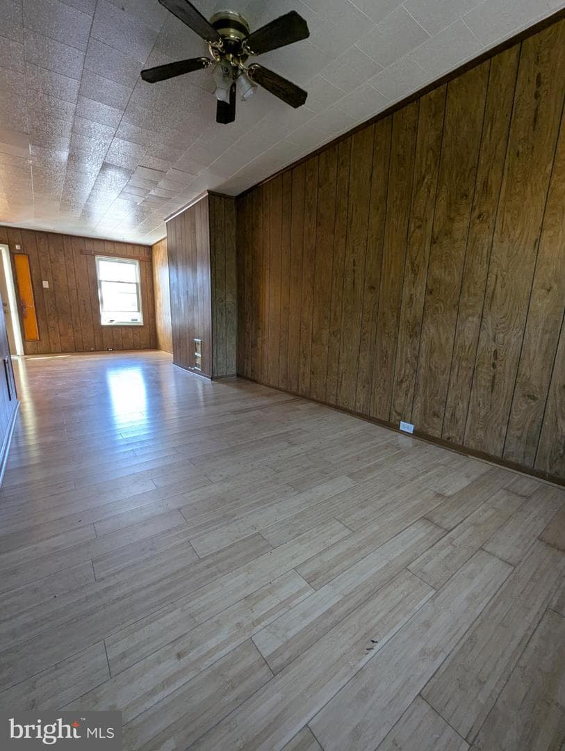 2650 S 68th photo 4