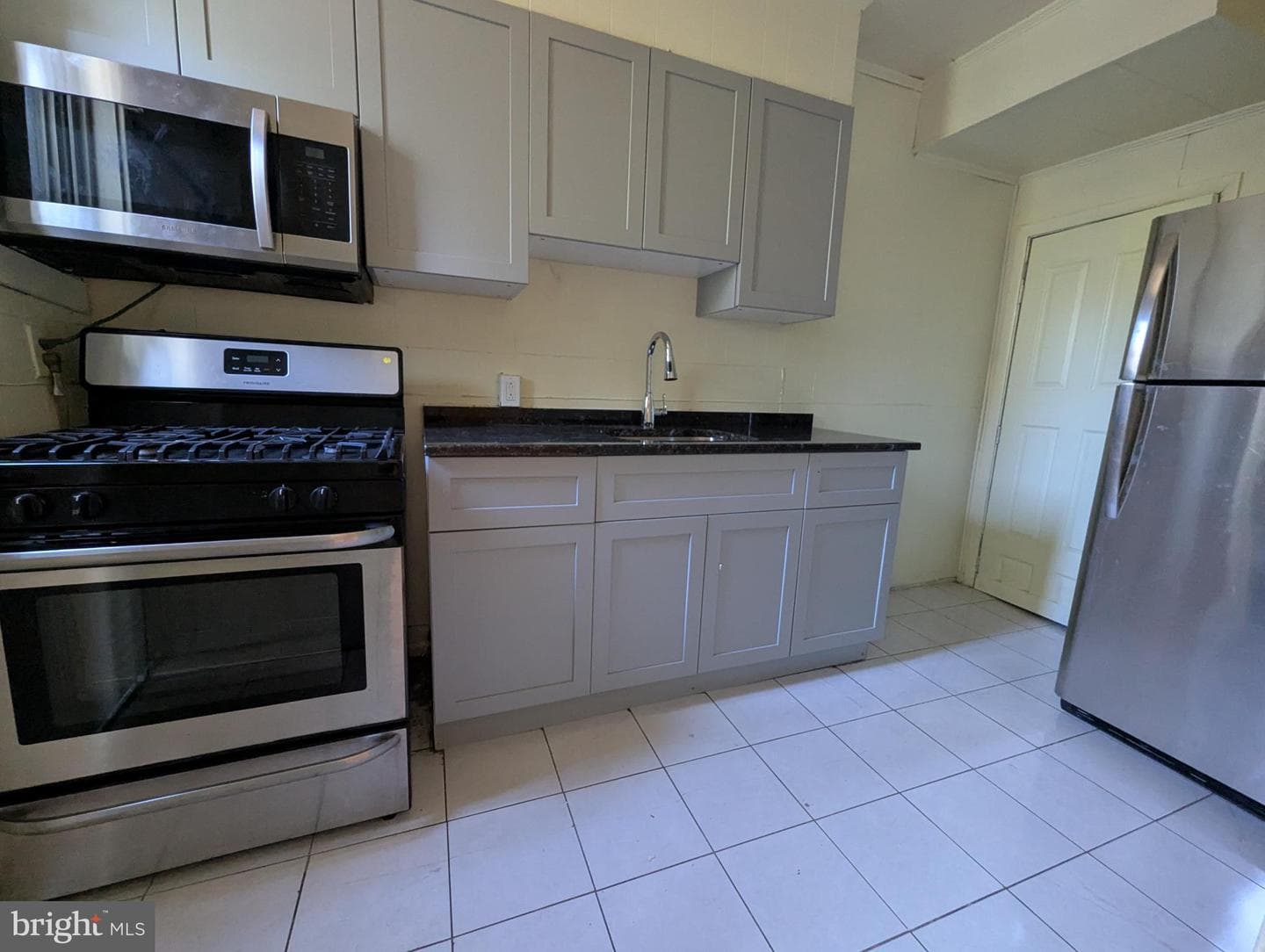 2650 S 68th photo 5