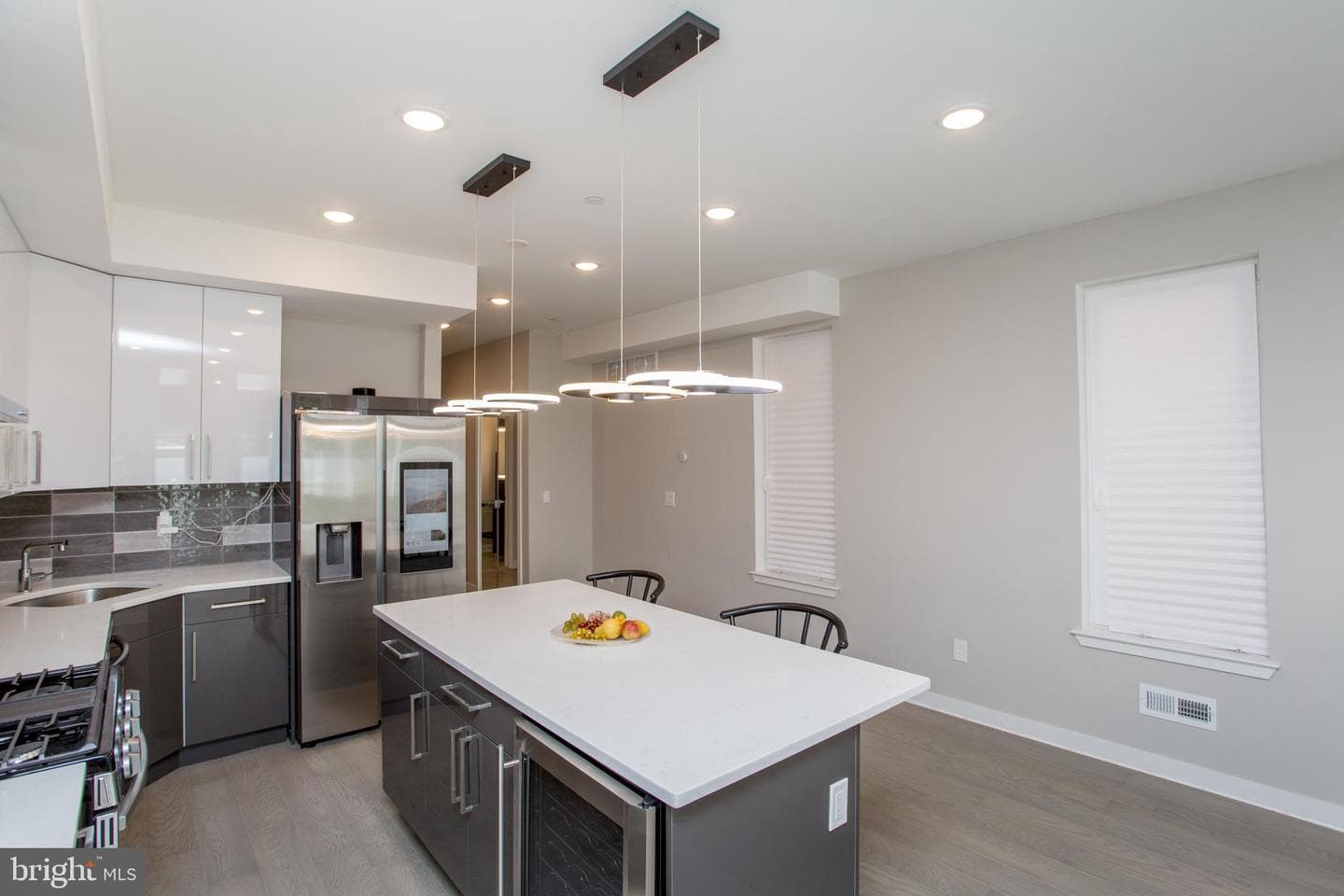 1214 E Fletcher Street photo 13
