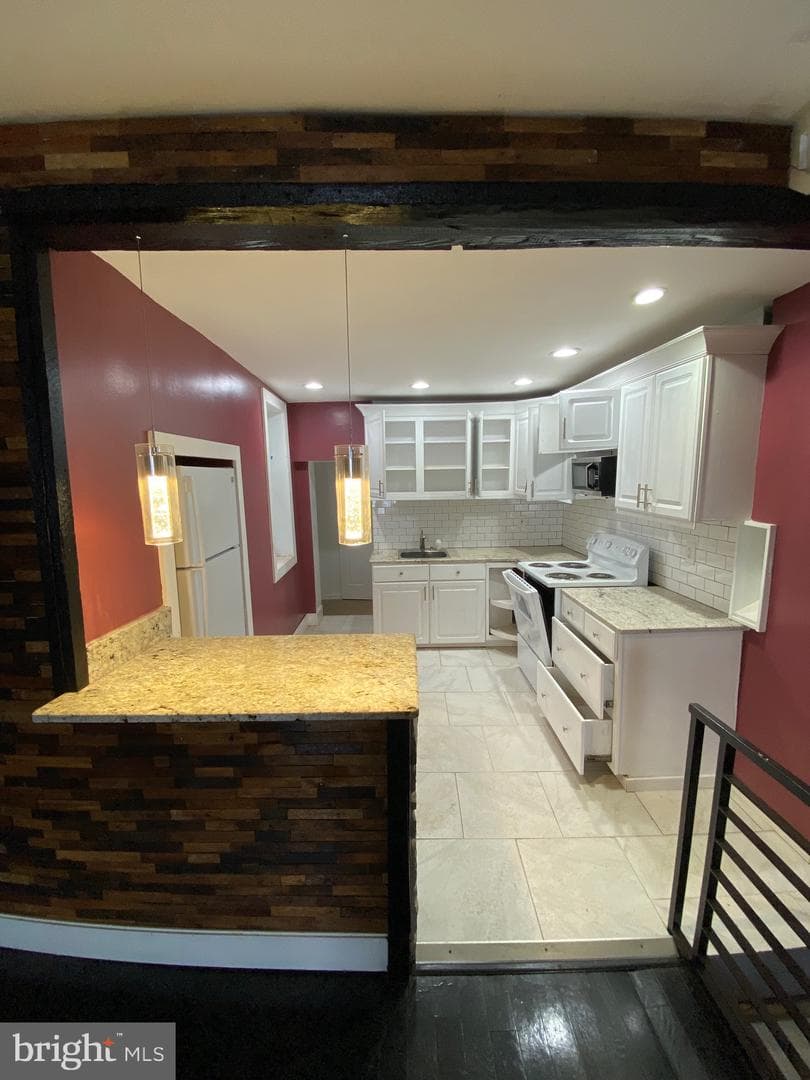 2550 N Gratz Street photo 4