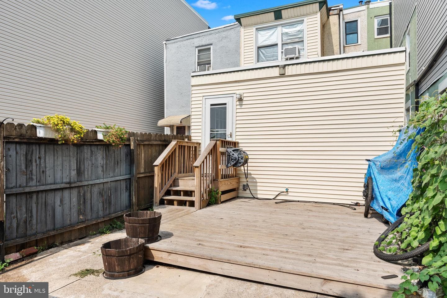 3033 Richmond Street photo 24