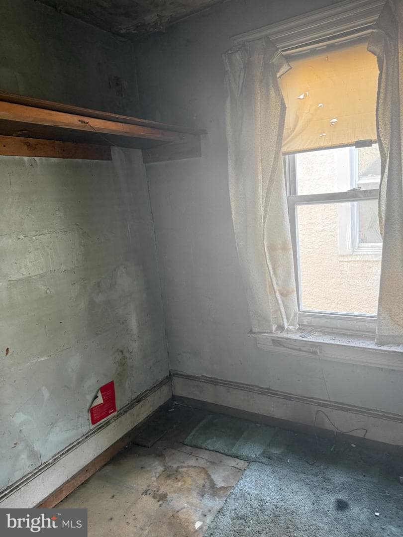 2241 N Lambert Street photo 14