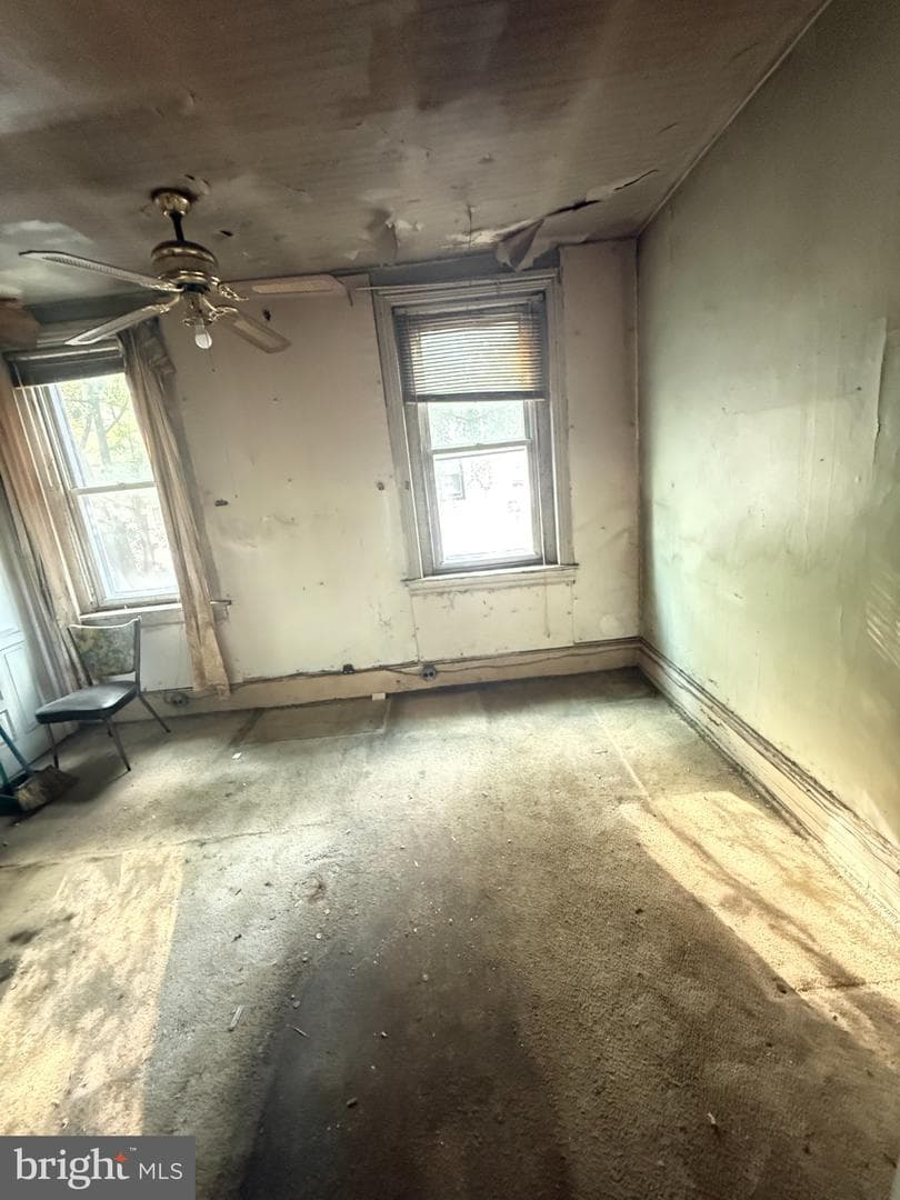 2241 N Lambert Street photo 20