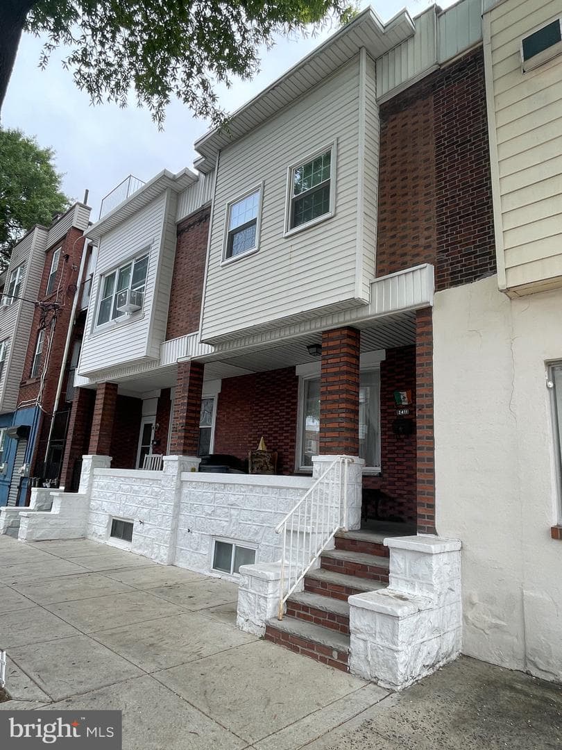 2411 S 4th Street photo 3