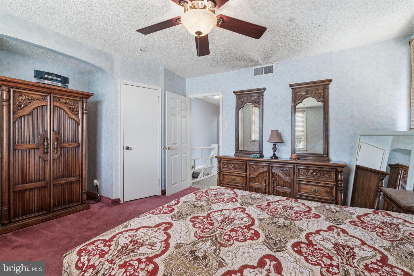 2755 Rhawn Street photo 12