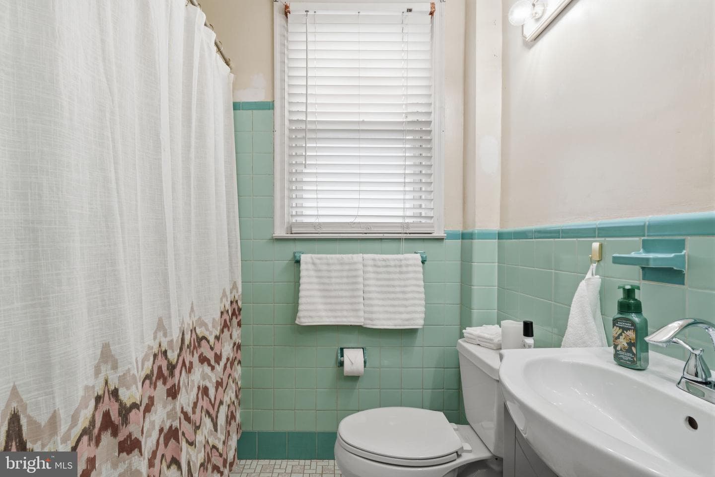 2755 Rhawn Street photo 14