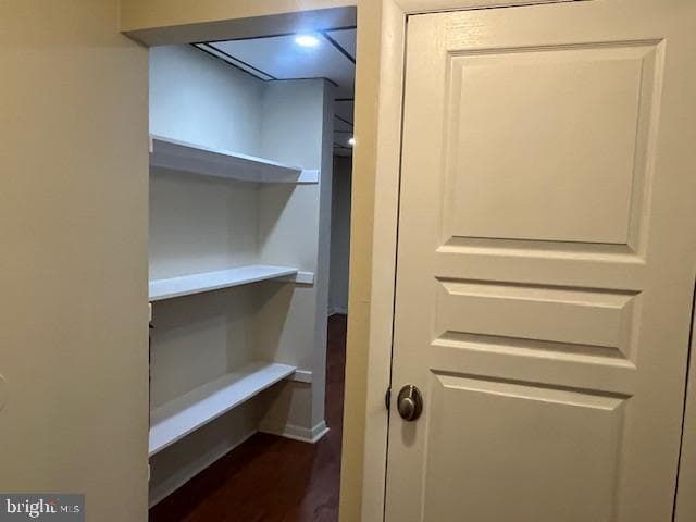 6420 Guyer Avenue photo 13
