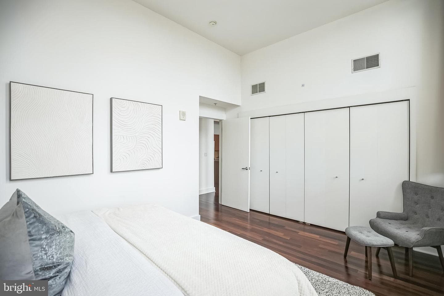 1101 Locust Street #4e photo 9