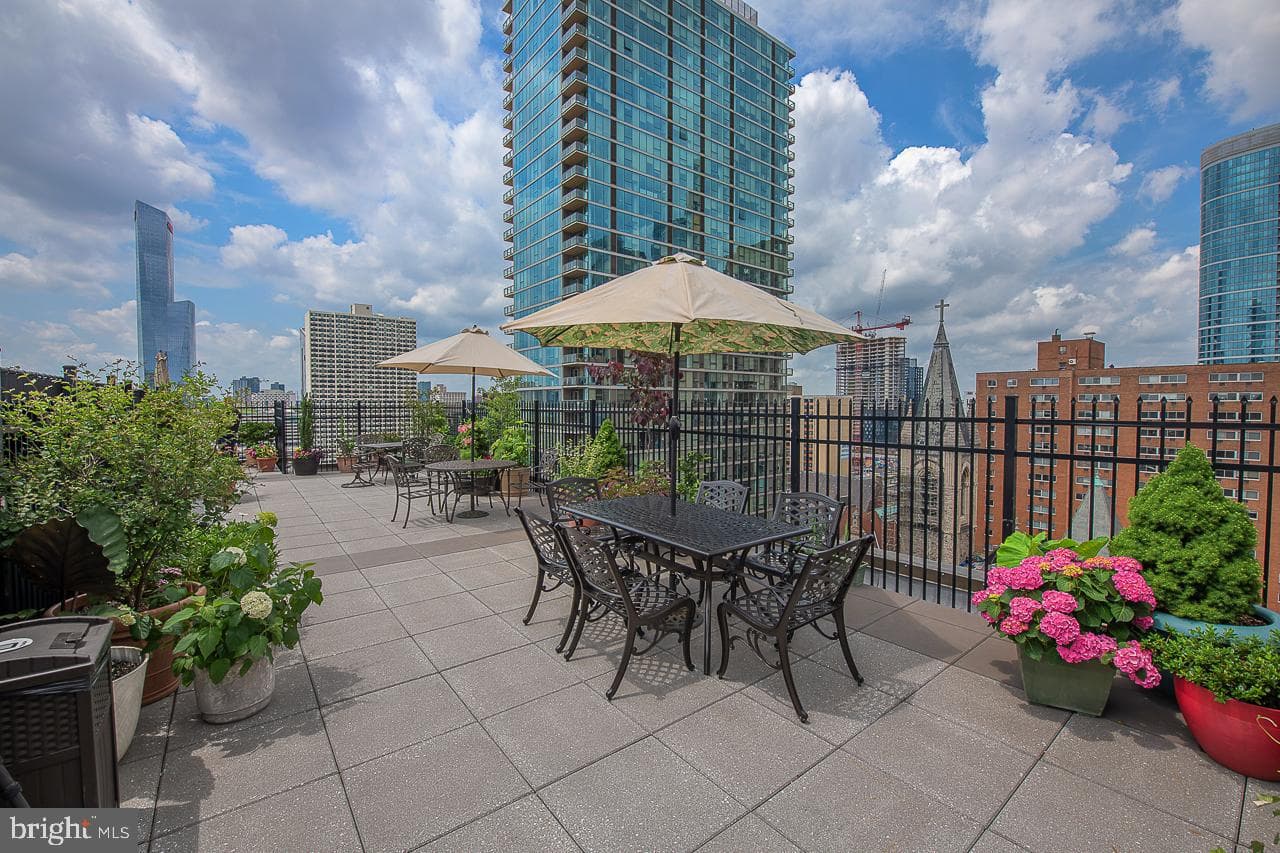 118 S 21st Street #218 photo 17