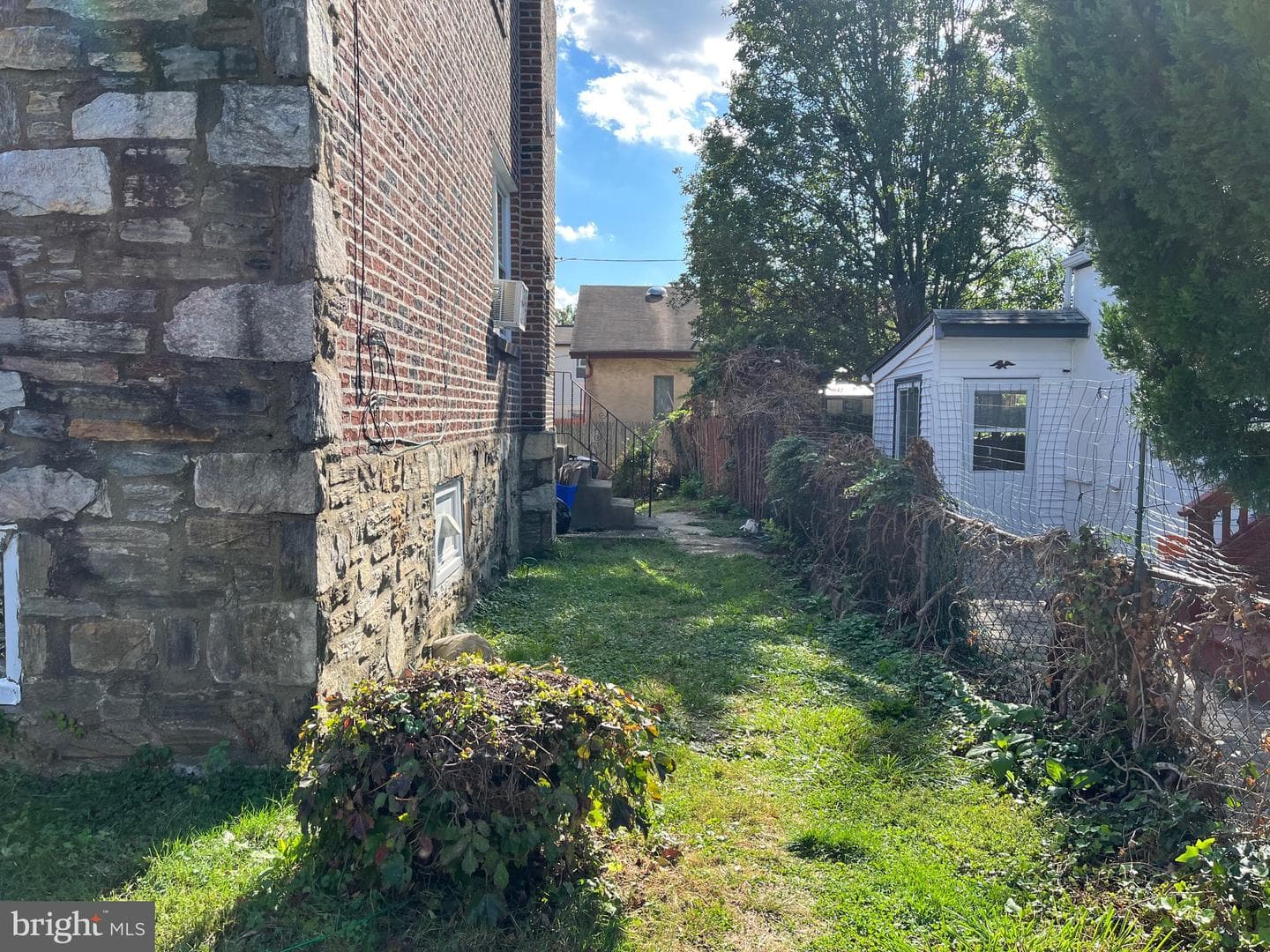 1304 Faunce Street photo 4