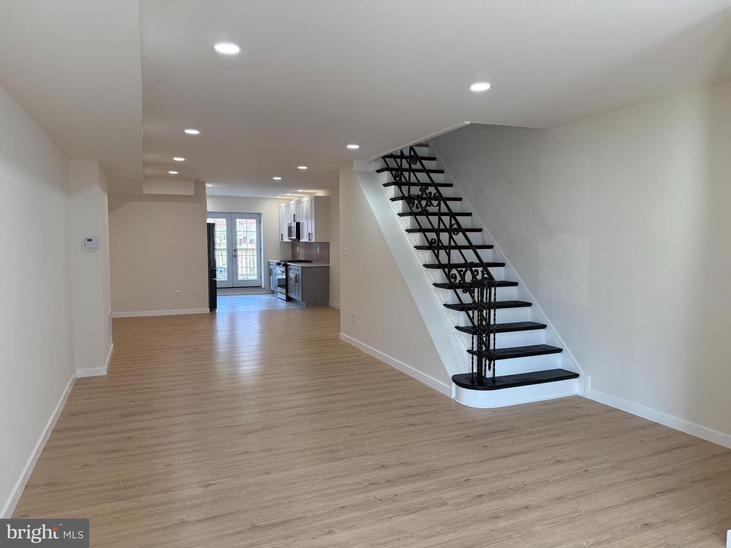 133 W Godfrey Avenue photo 2