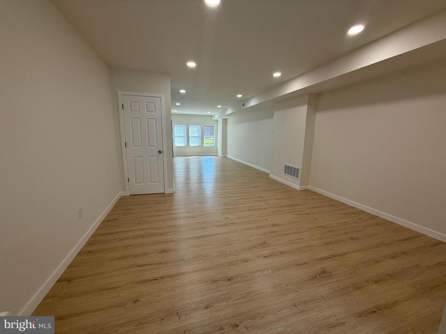 133 W Godfrey Avenue photo 5