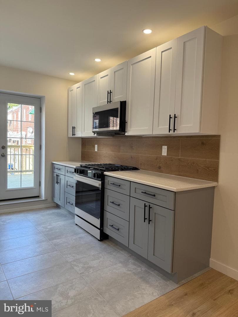 133 W Godfrey Avenue photo 9
