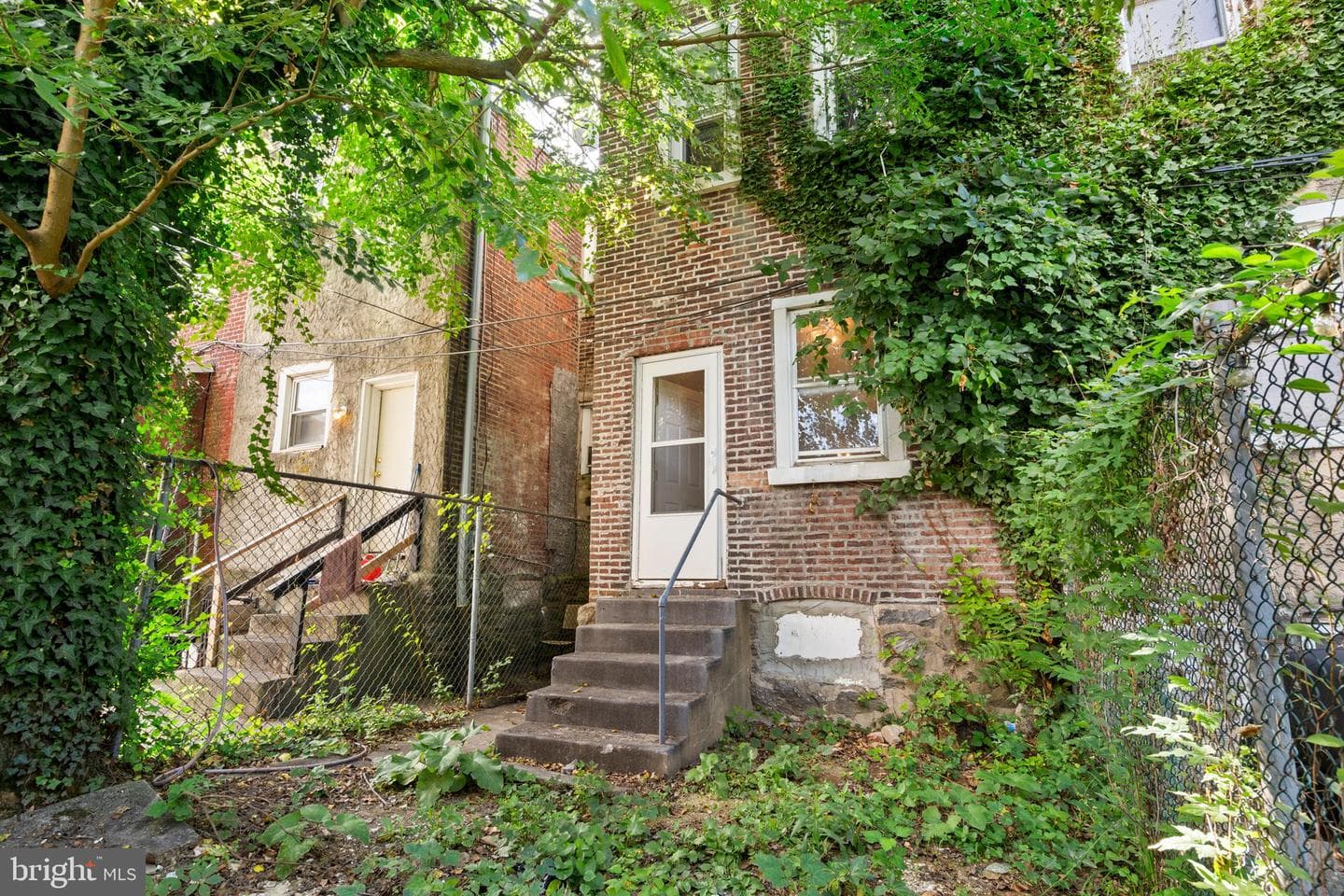 5919 N Norwood Street photo 25
