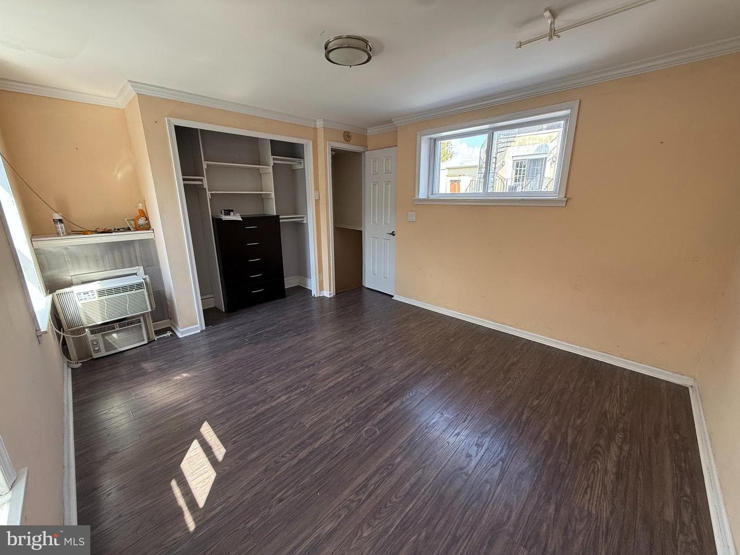913 League Street photo 13