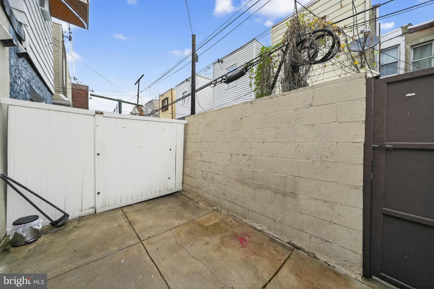 905 Daly Street photo 18