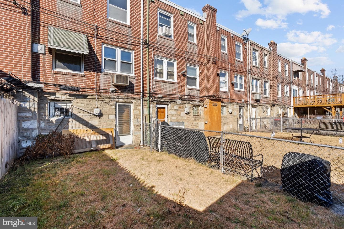 4615 Weymouth St photo 12