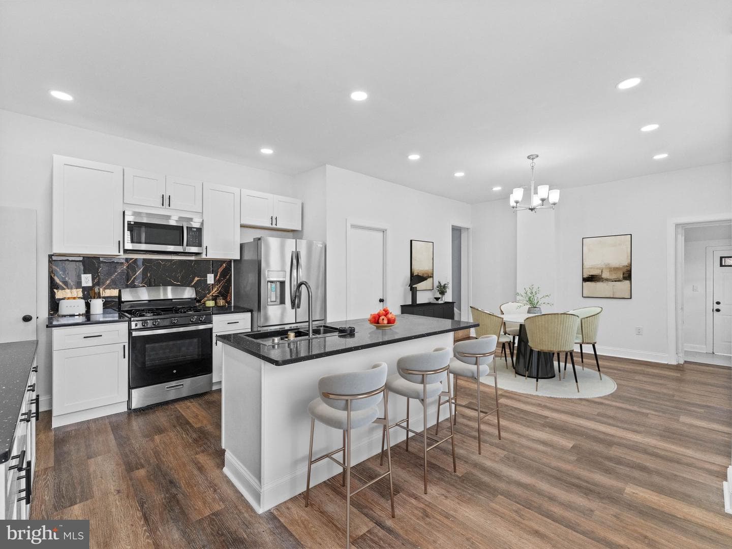 413 E High Street photo 10