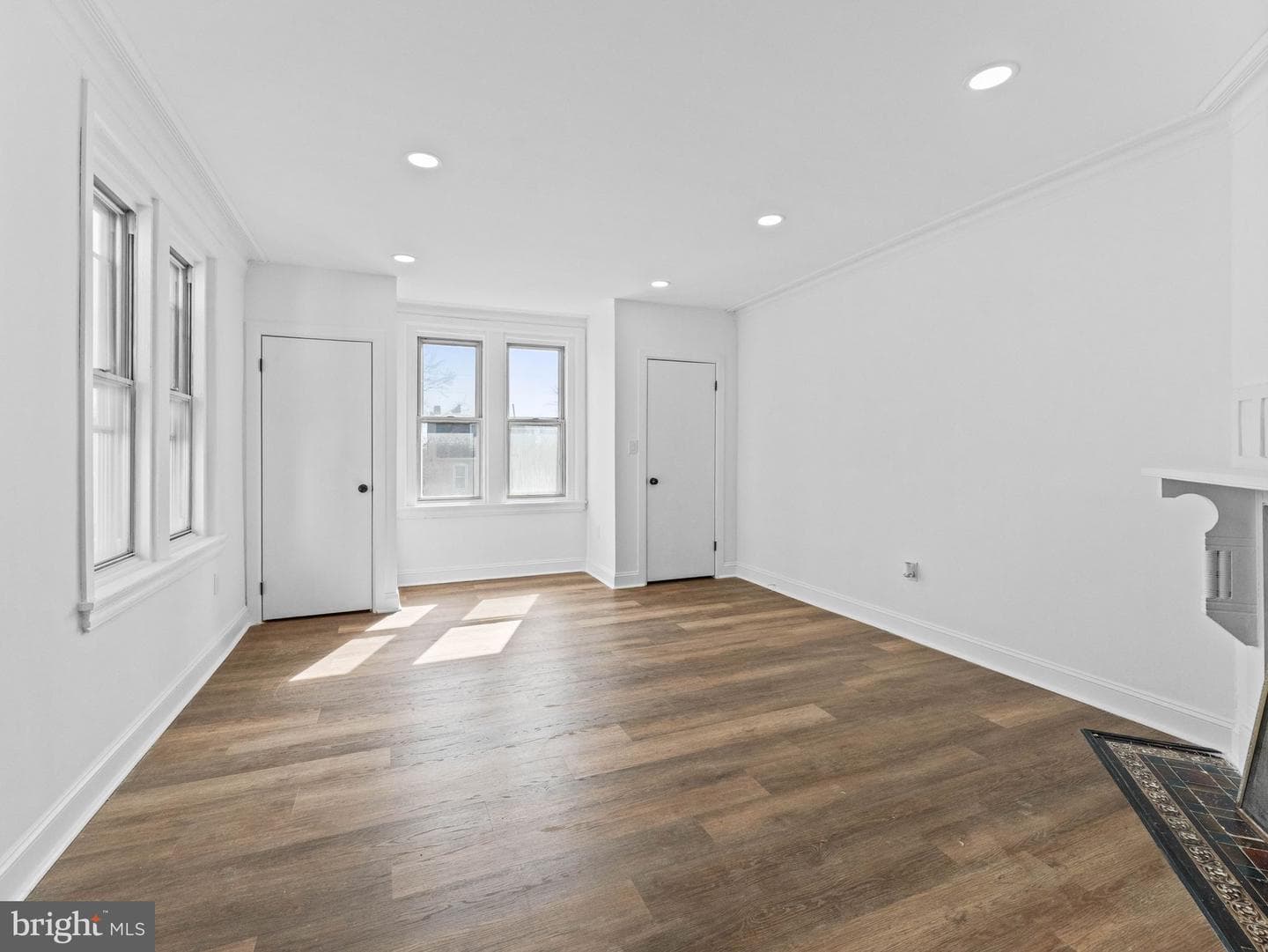 413 E High Street photo 18